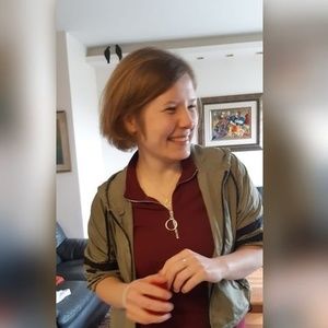 Meet your Posher, Maya